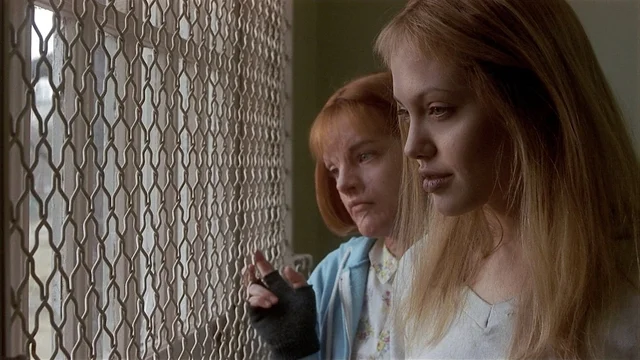 Elisabeth Moss ha reflexionado sobre el "intimidante" pero estimulante rodaje de 'Inocencia interrumpida', el drama de James Mangold de 1999.