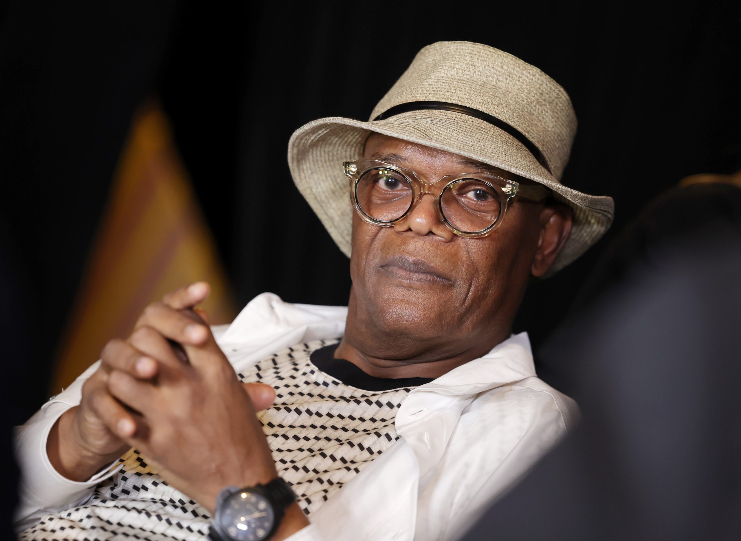 "El honor es ganarlo": Samuel L. Jackson cree que ya es hora de dejar de lado la fachada cuando llega la temporada de los Oscar.
