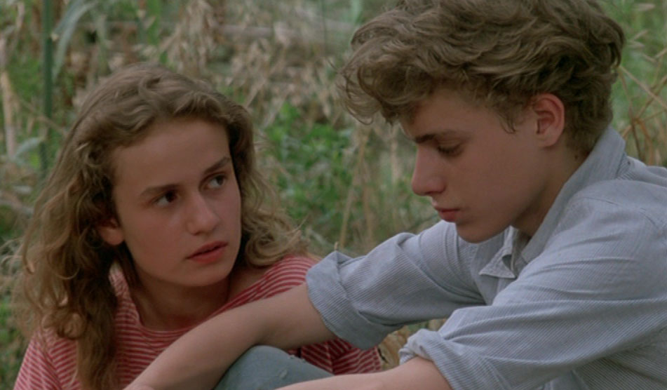 A nuestros amores (À nos amours, 1983) A nuestros amores (À nos amours, 1983)
